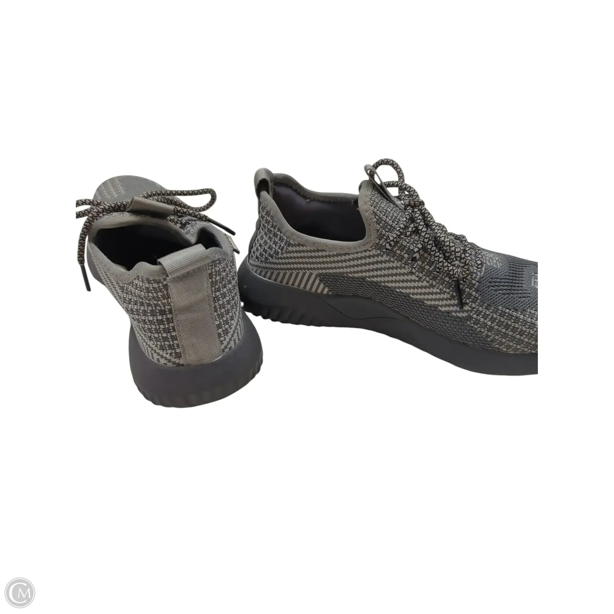 Shoes Athletic By Clothes Mentor In Grey, Size: 7.5