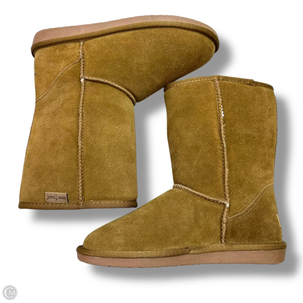 Boots Ankle Flats By Minnetonka In Brown, Size: 8