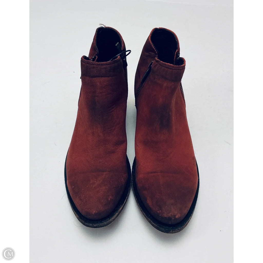Boots Ankle Flats By Cmc In Maroon, Size: 8