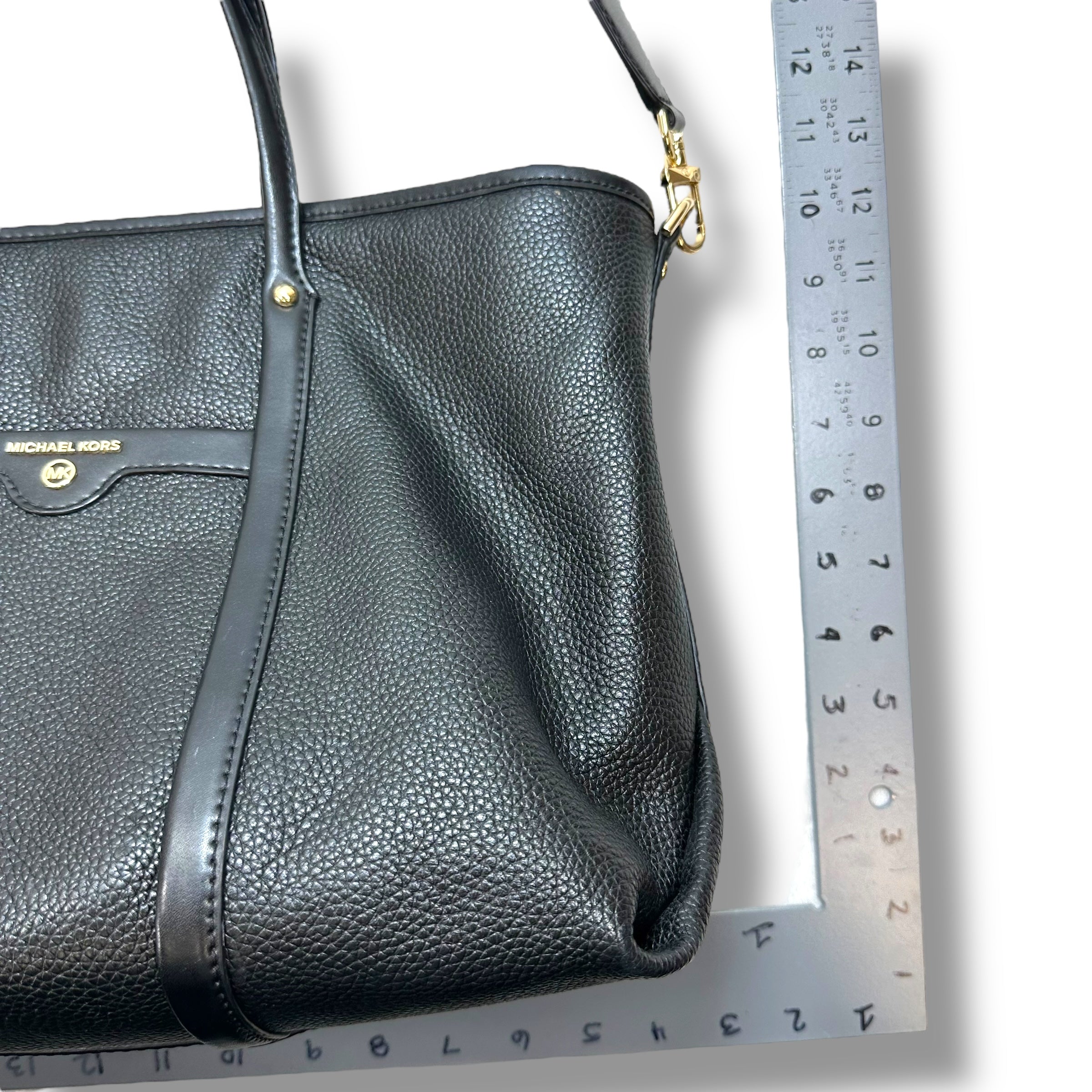 Handbag Designer By Michael Kors, Size: Medium