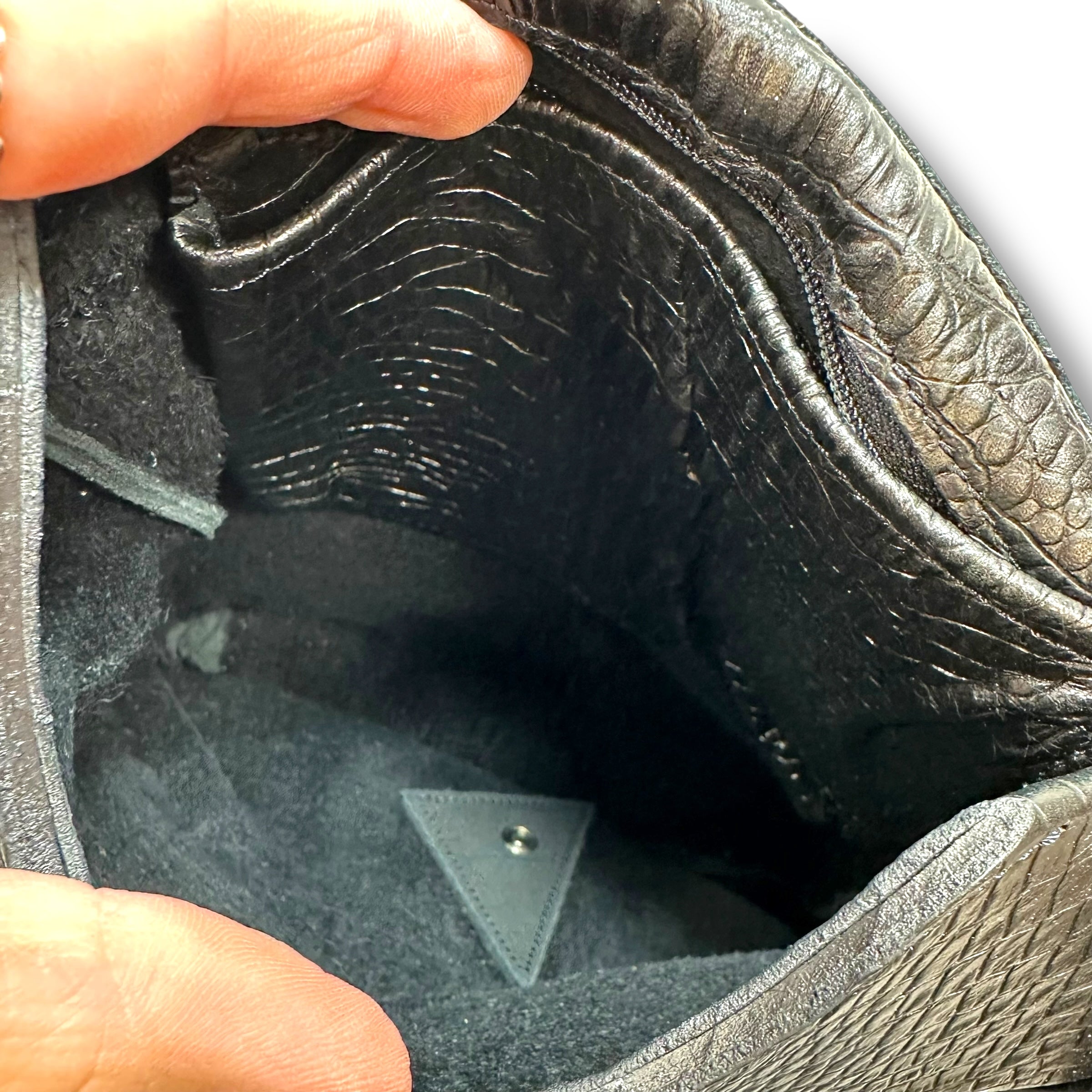 Leather Crossbody By THOMAS LEATHERS, Size: Small