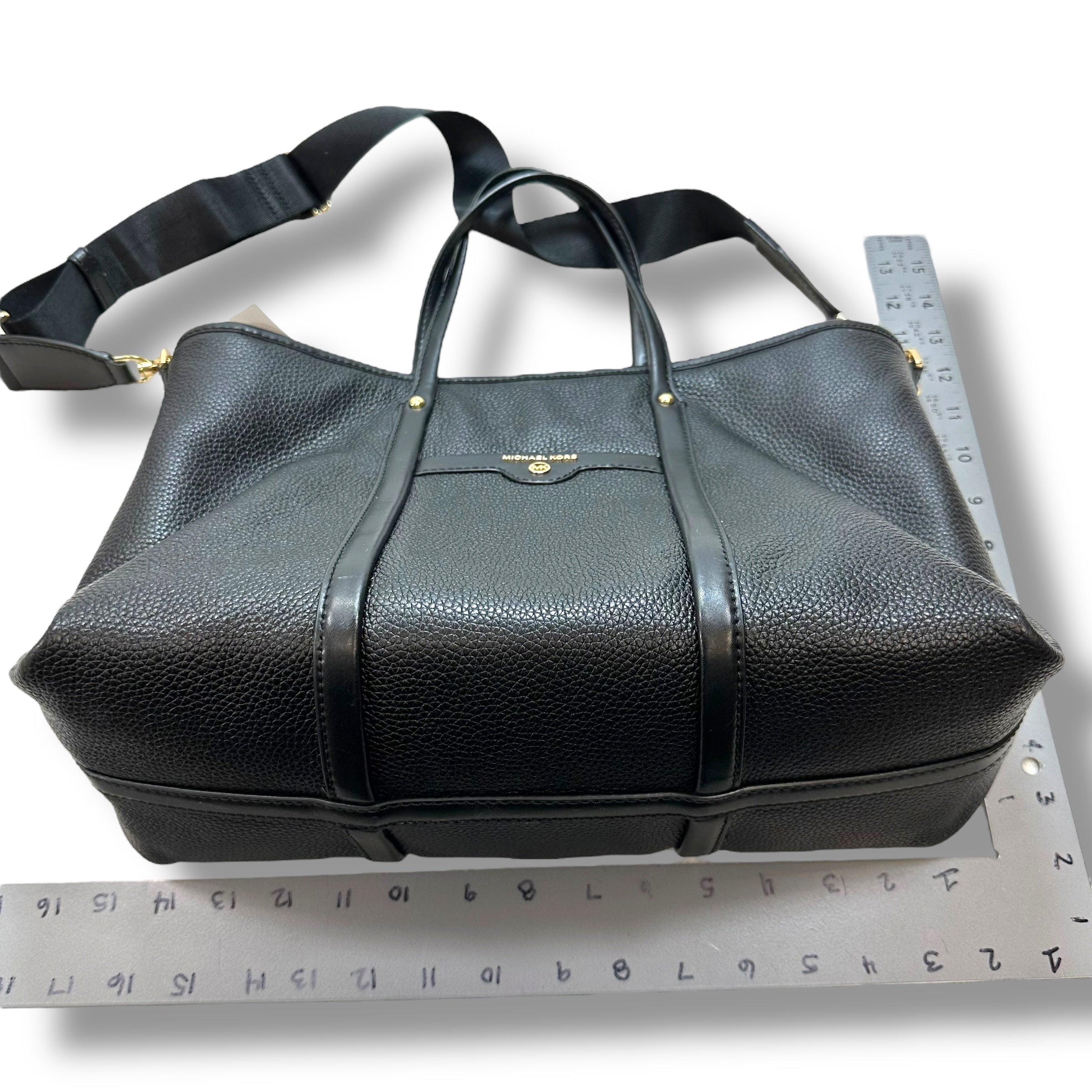 Handbag Designer By Michael Kors, Size: Medium